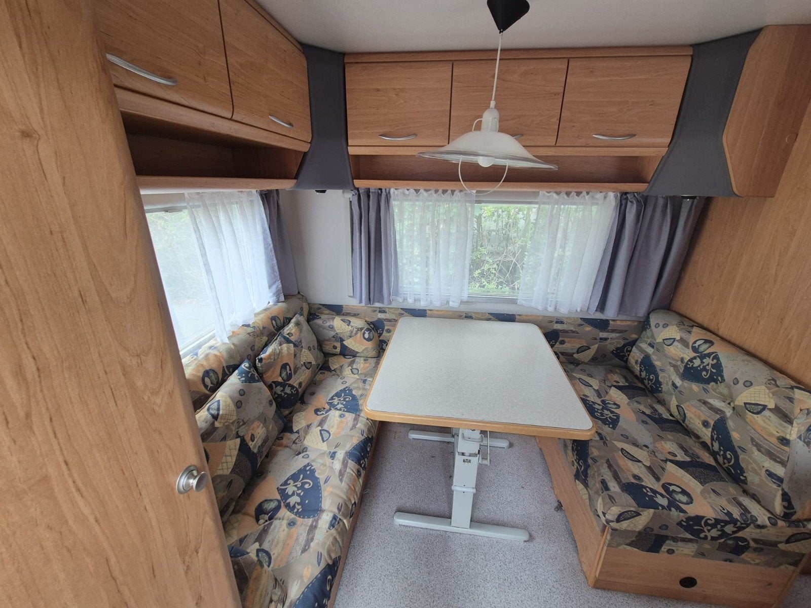 Foto 5 van ​Knaus 450 Blue Line (1999) Inclusief nette grote voortent