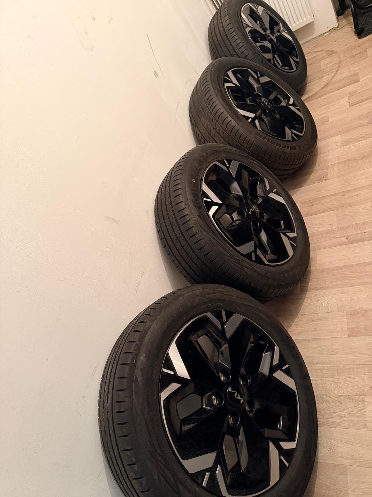 Kia Niro 2025 model banden, 17 Inch, originel velgen, sensor, Ophalen, Banden en Velgen, 17 inch, All Season