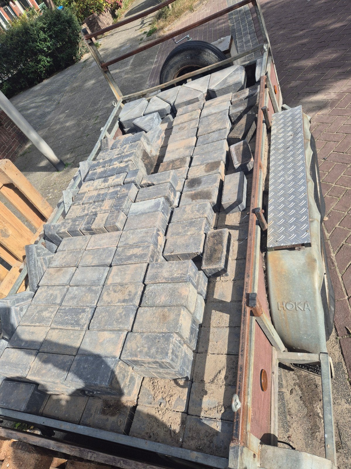 MOET WEG, nu gratis op te halen., Ophalen, Gebruikt, Beton, Klinkers
