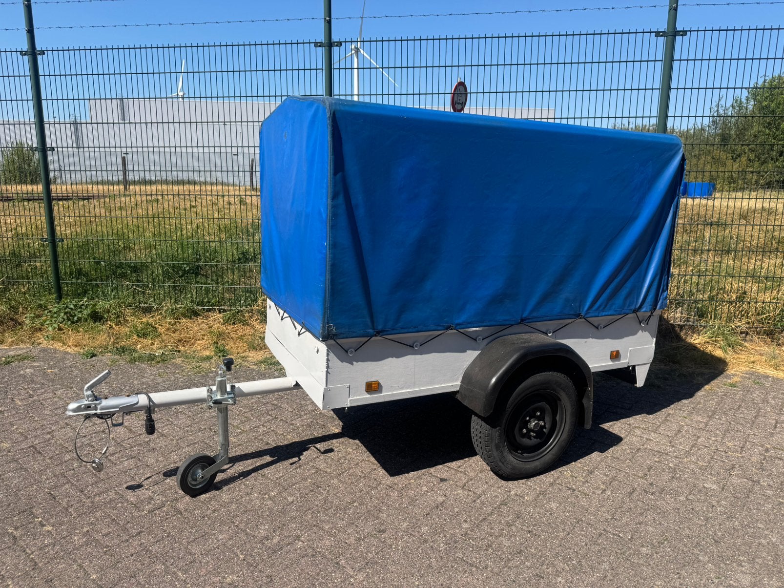 Aanhanger + huif prijs 475,00 euro, Auto diversen, Aanhangers en Bagagewagens, Ophalen, Zo goed als nieuw