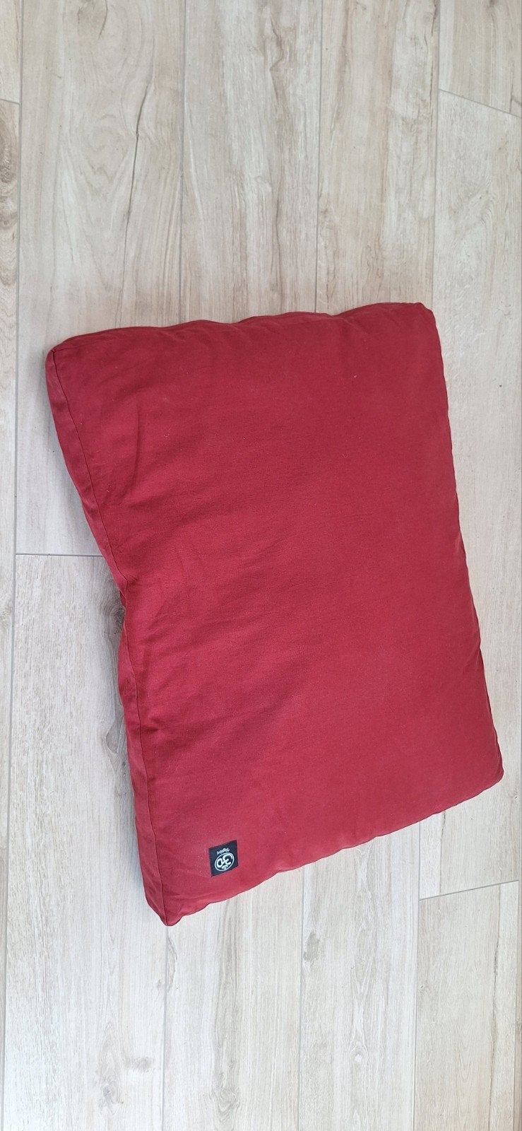 Rood vierkant kussen, zo goed als nieuw, Ophalen of Verzenden, Zo goed als nieuw