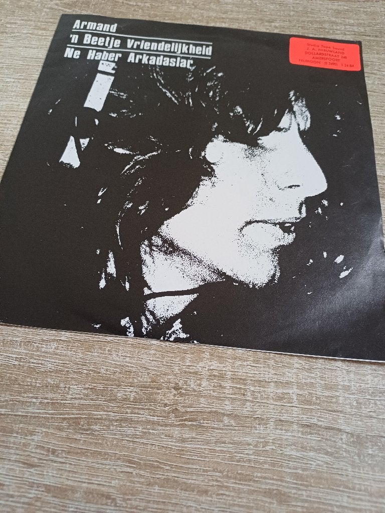 65a Single Armand  – n Beetje vriendelijkheid  – KR 1979 KS, Gebruikt, 7 inch, Ophalen of Verzenden, Overige typen
