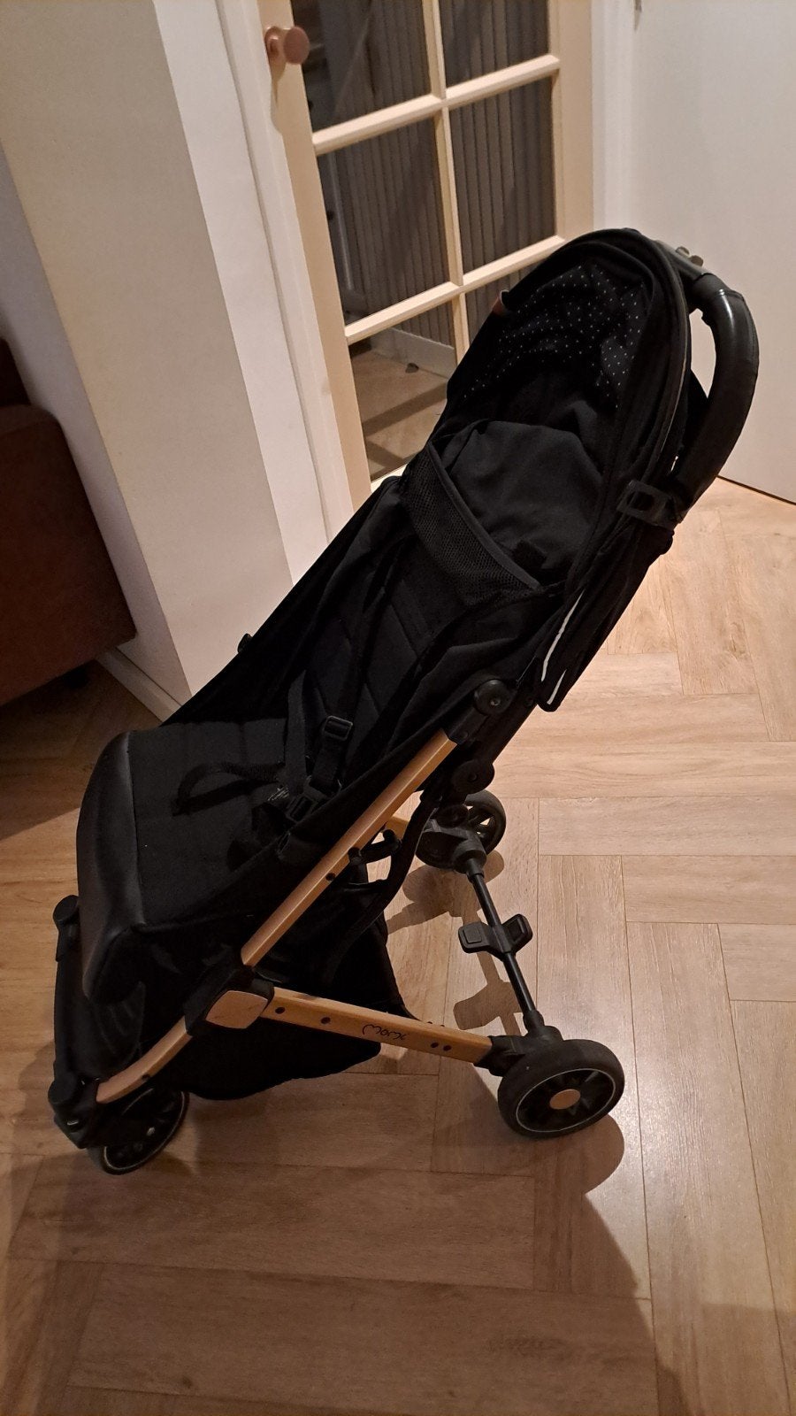 Momi buggy lichtgewicht zonder beugel met 5 -punts gordel, Ophalen of Verzenden, Zonnekap