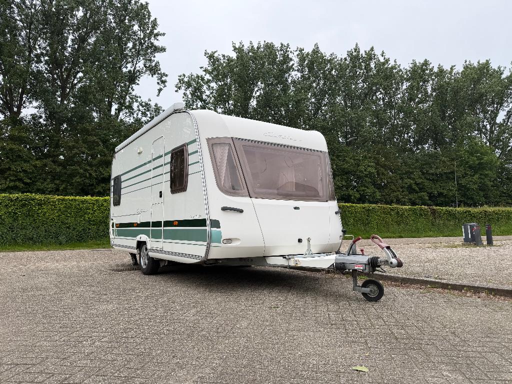 Chateau Cantara Comfort Traveller 450 2009, Chateau, Rondzit, Bedrijf, Dwarsbed