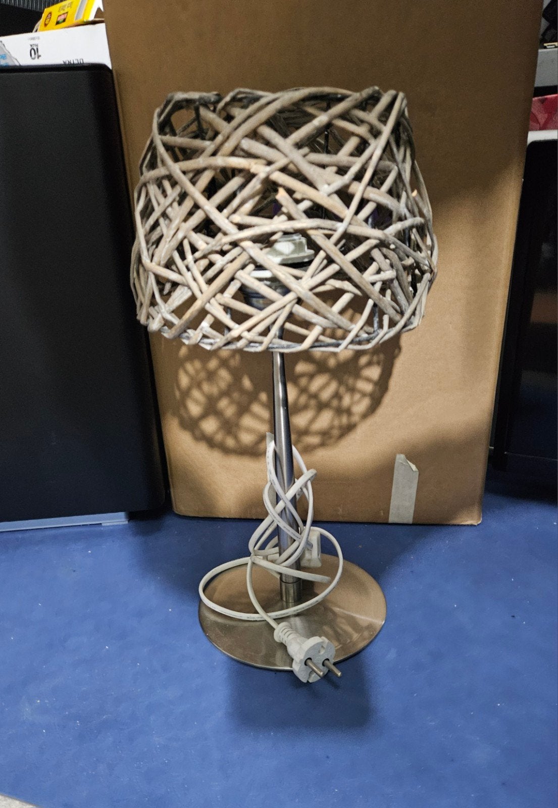 tafellampje riet/rotan kap, Ophalen, E27 (groot), Zo goed als nieuw, Bureaulamp