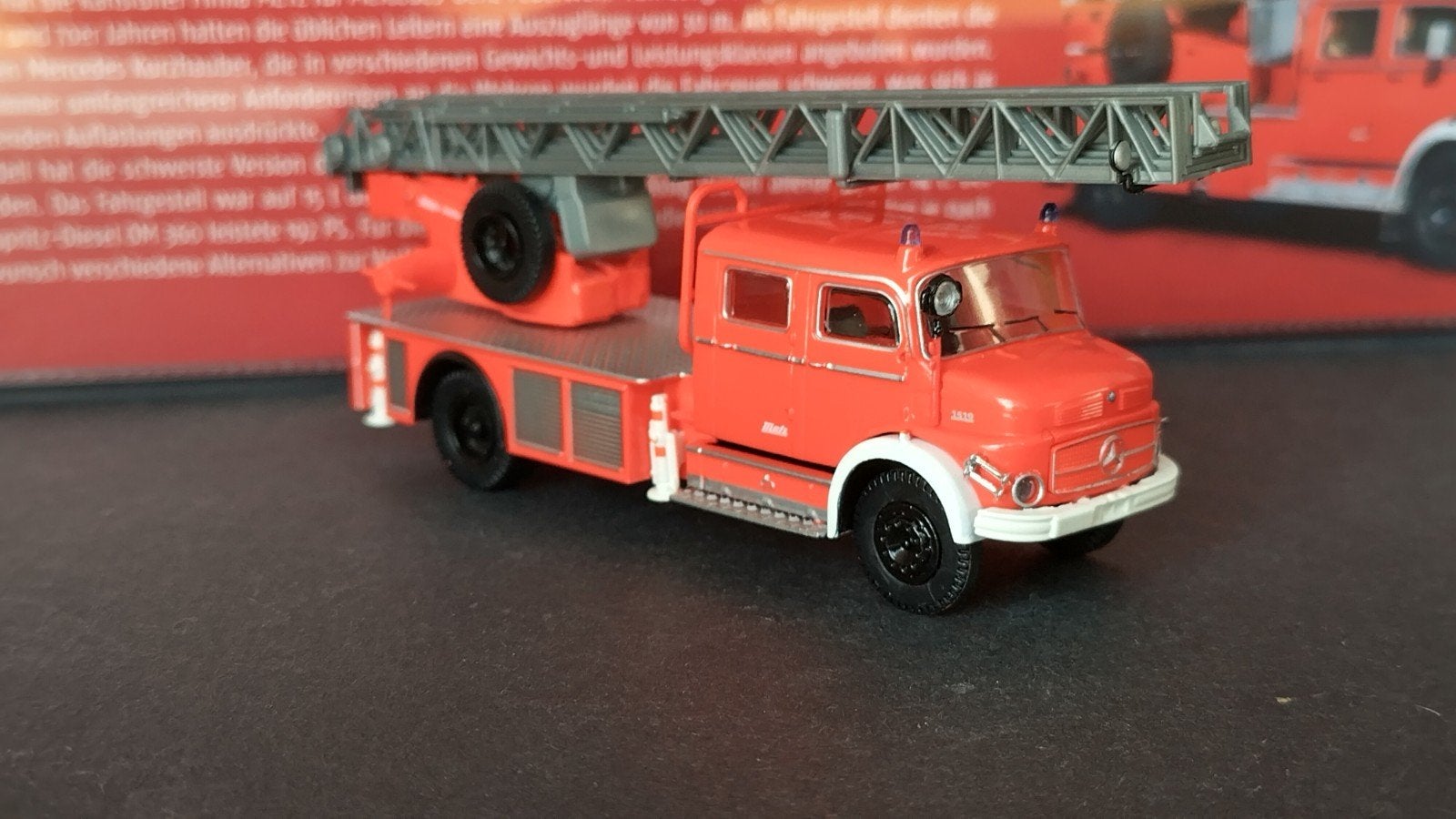 Mercedes Benz DlK 30 Feuerwehr Ladder 1;87 Brekina Pol, ., Nieuw, Ophalen of Verzenden, Brekina