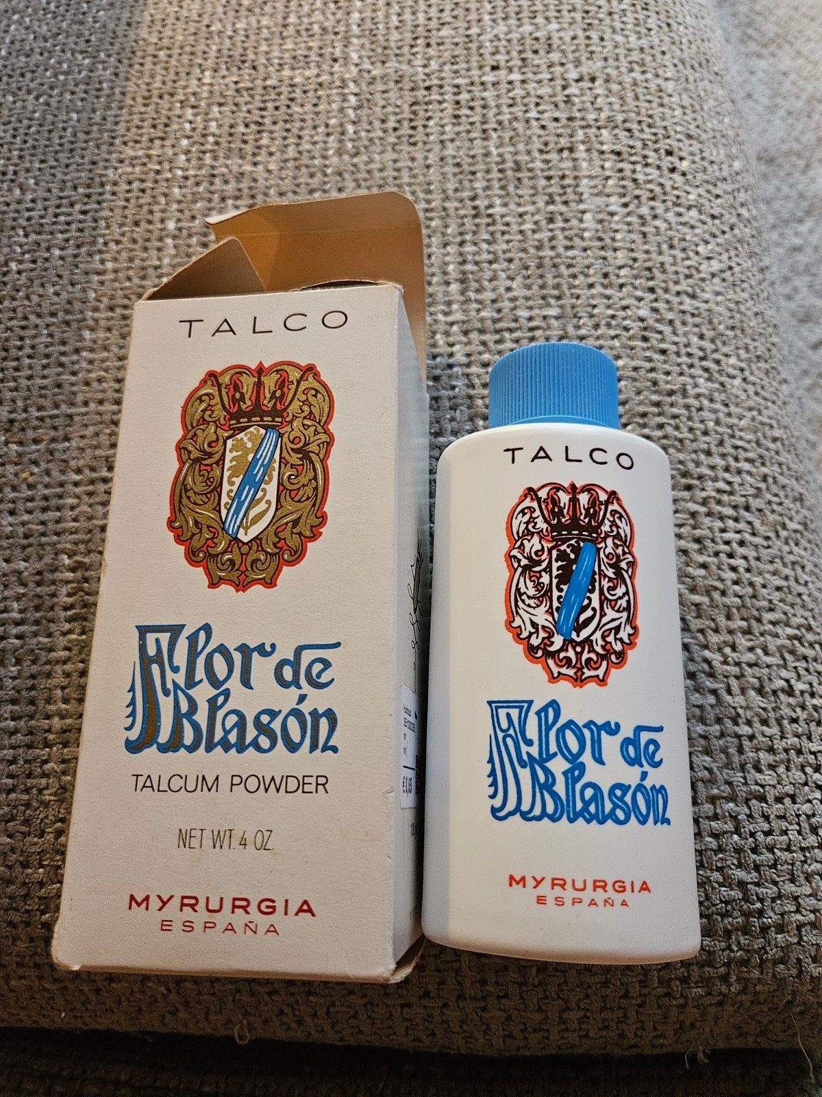 Flor de Blasón Talcum Powder - Vintage Myrurgia España, Ophalen of Verzenden, Zo goed als nieuw, Overige typen