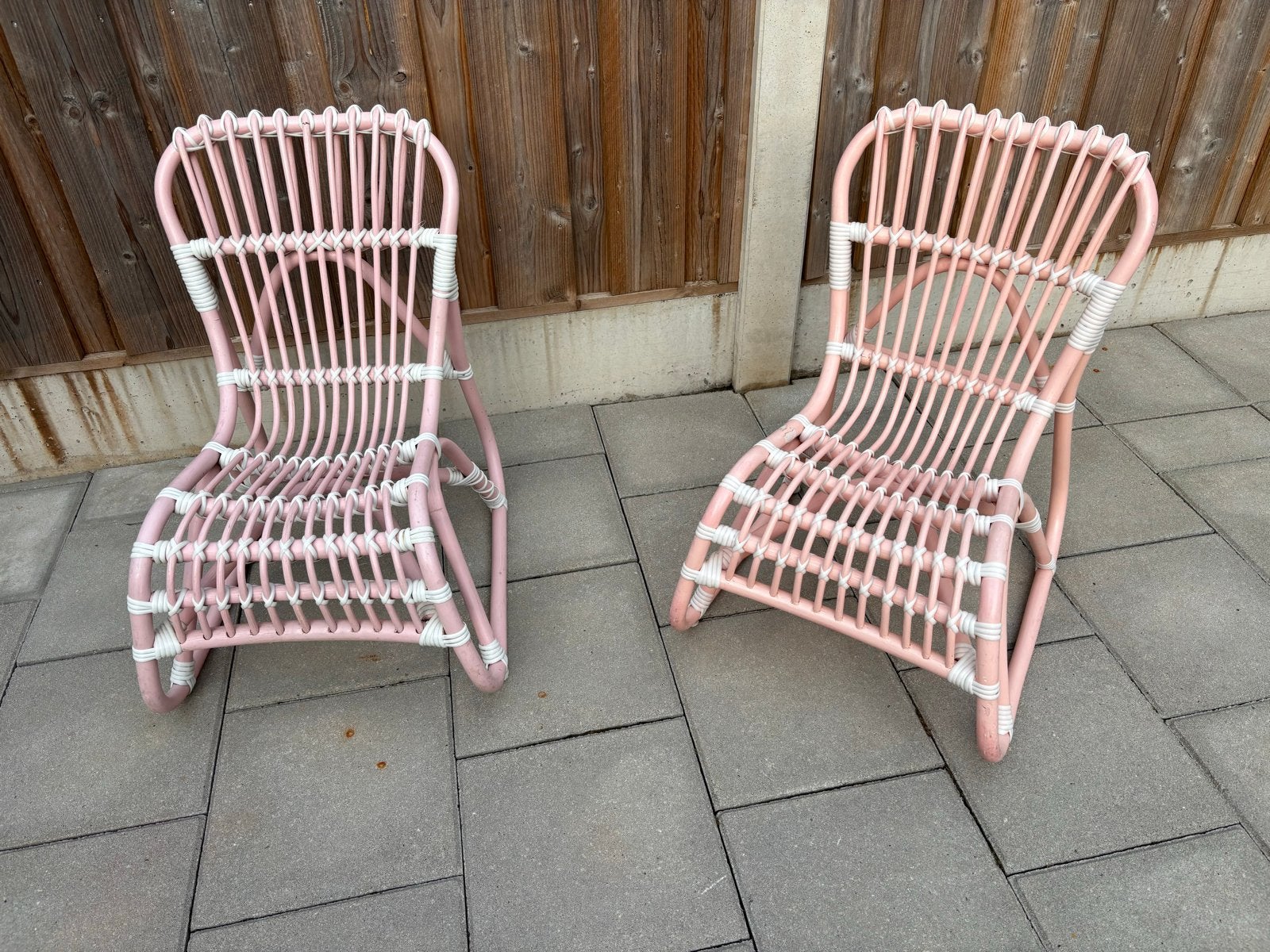 Set van 2 roze rotan kinderstoelen, Huis en Inrichting, Ophalen, Gebruikt, Twee, Overige kleuren