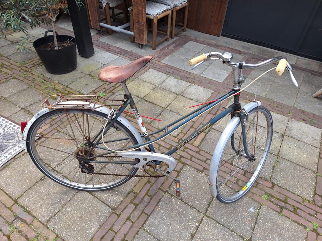 Vintage Peugeot damesfiets - opknapper/onderdelen, Fietsen en Brommers, Fietsen | Dames | Damesfietsen, Velgrem, Versnellingen