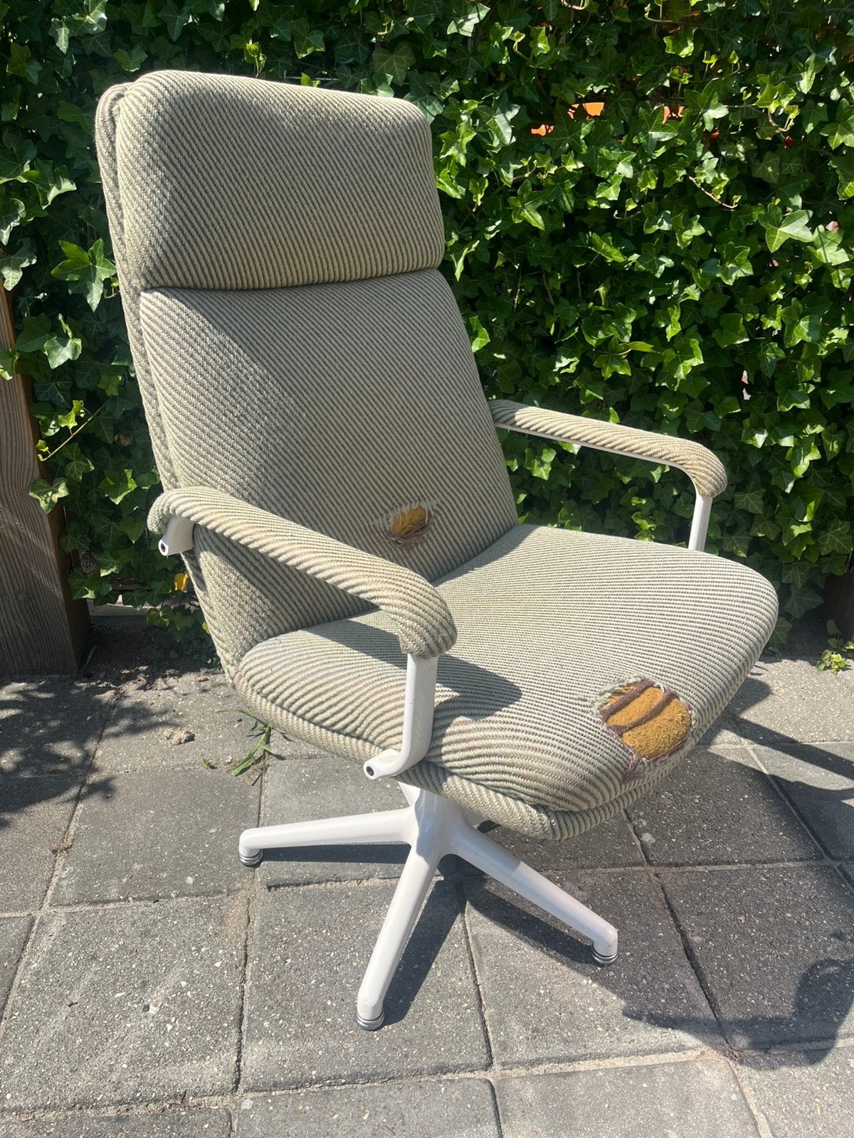 Originele midcentury vintage Artifort F154 relaxfauteuil, Huis en Inrichting, Fauteuils, Ophalen, Gebruikt, Overige materialen