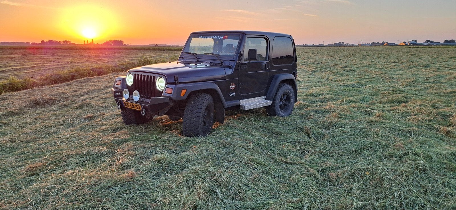 Jeep Wrangler 4.0 I Hard TOP AUT 1997 donker blauw, Auto's, Jeep, Automaat, 450 kg, 1125 kg, Vierwielaandrijving