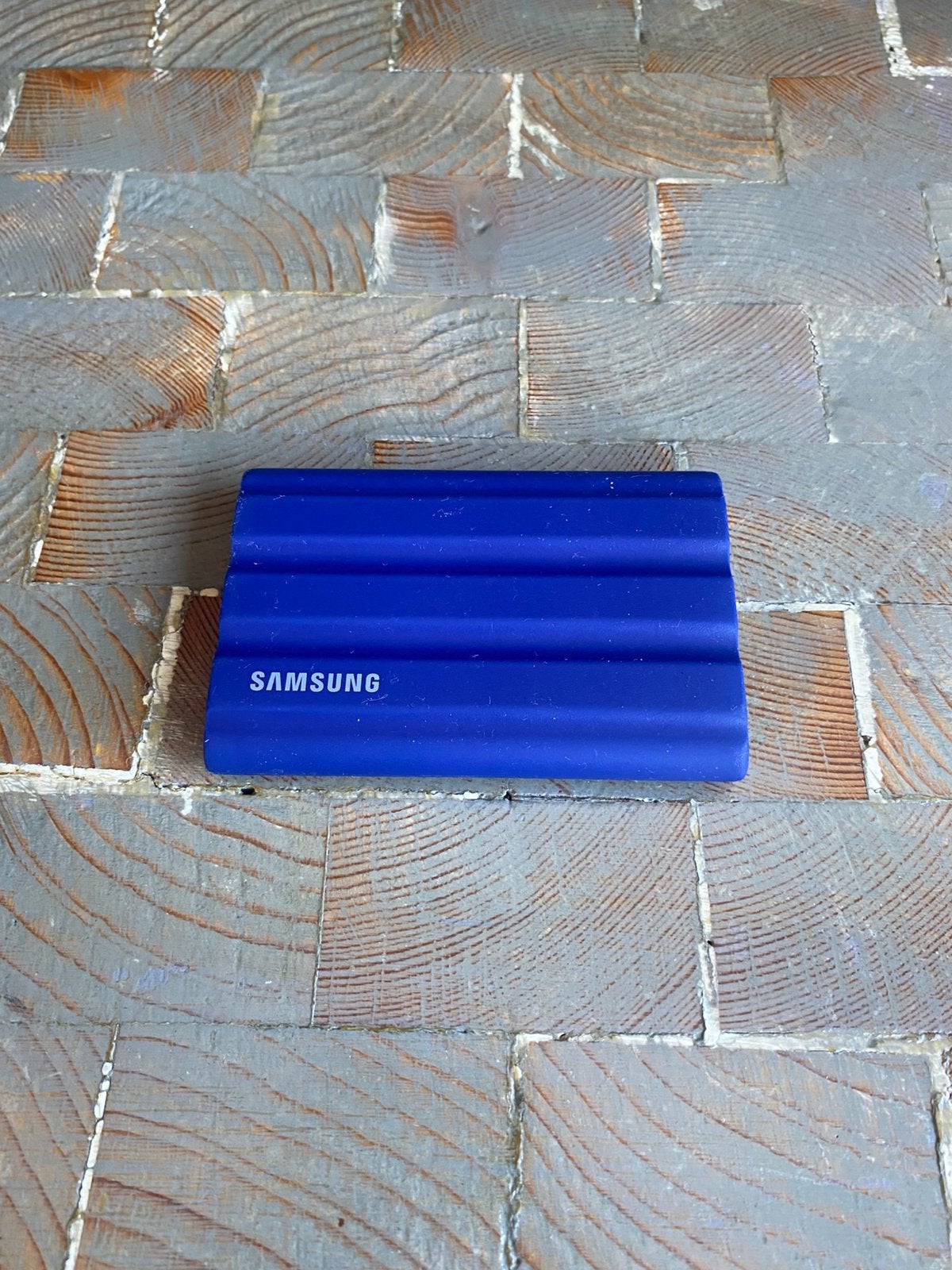 Samsung T7 Shield 1TB Portable SSD–Blauw Absolute Nieuwstaat, Computers en Software, SSD, Ophalen of Verzenden, Zo goed als nieuw