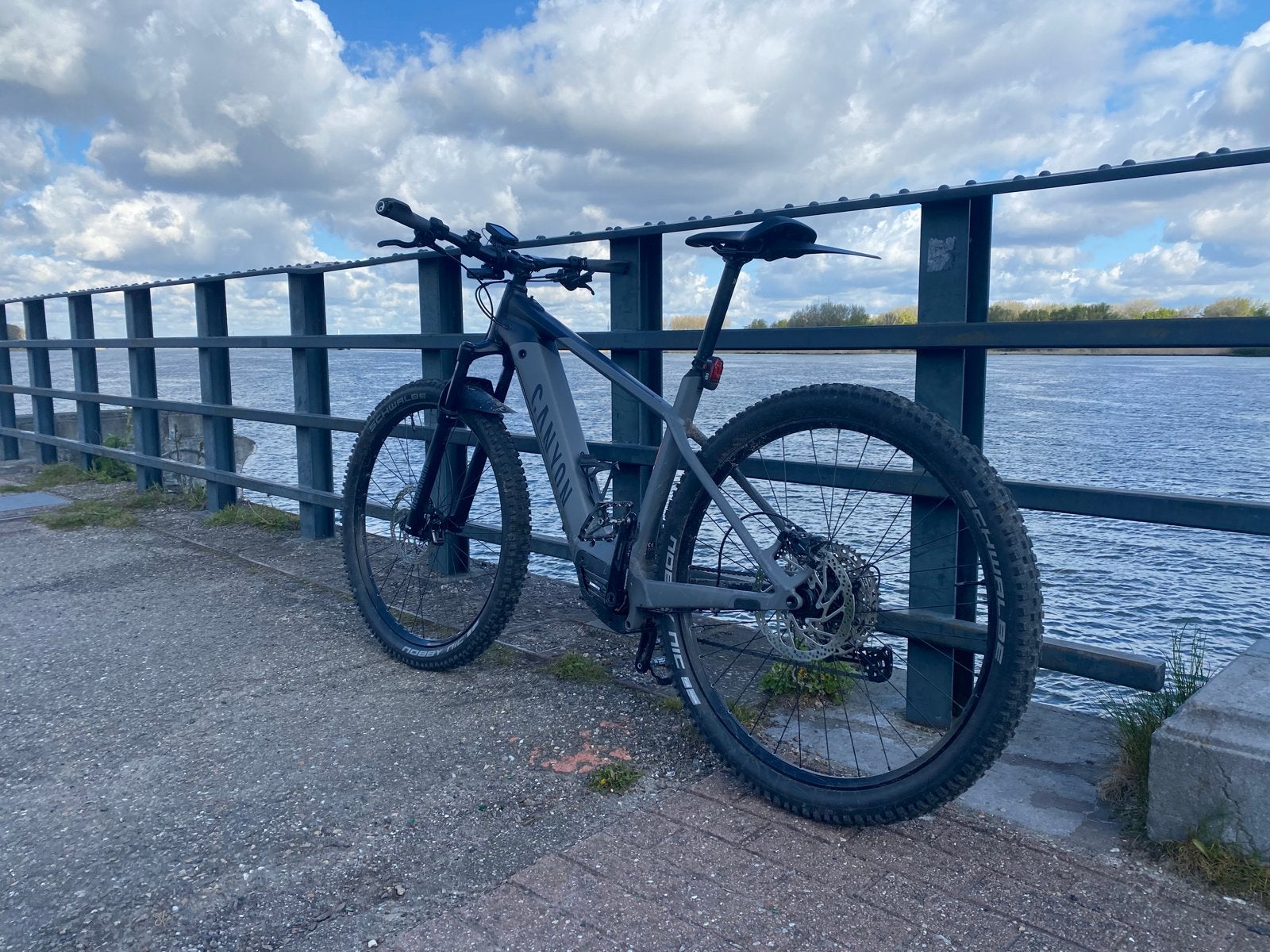 Canyon Grand Canyon:ON E-MTB - Zo goed als nieuw, Fietsen en Brommers, Fietsen | Mountainbikes en ATB, Hardtail, Heren, Zo goed als nieuw