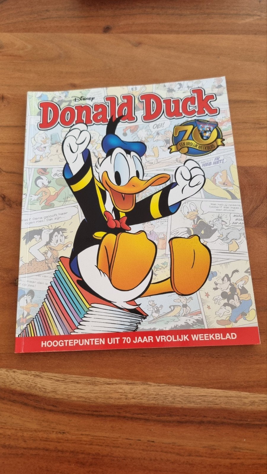 Donald Duck: Hoogtepunten uit 70 jaar Vrolijk Weekblad, Boeken, Eén stripboek, Ophalen of Verzenden, Zo goed als nieuw, Walt Disney
