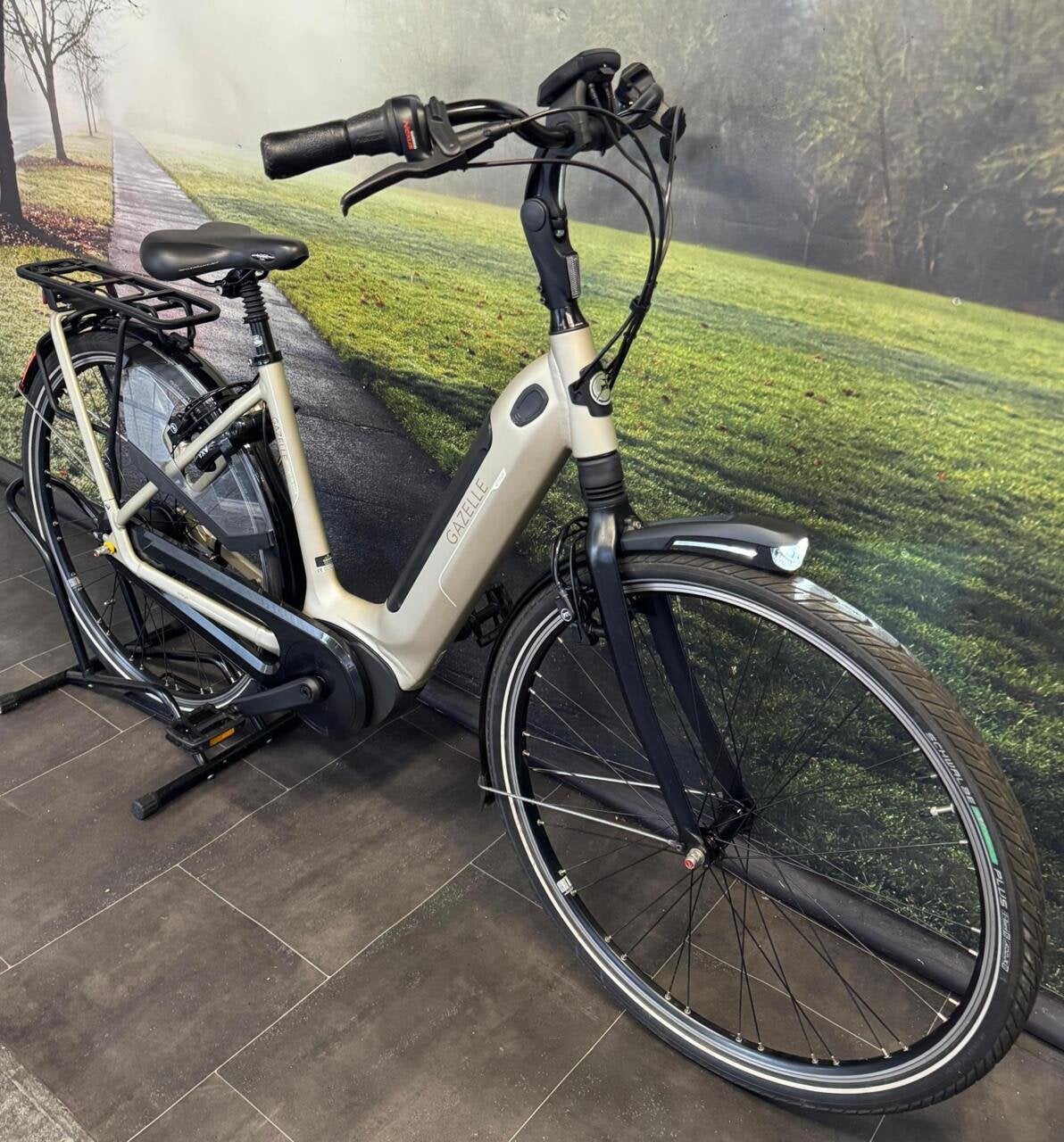 Gazelle Grenoble C8 Electrische fiets | Bosch Middenmotor, Koninklijke Gazelle N.V., Zo goed als nieuw, 47 tot 51 cm, Gazelle