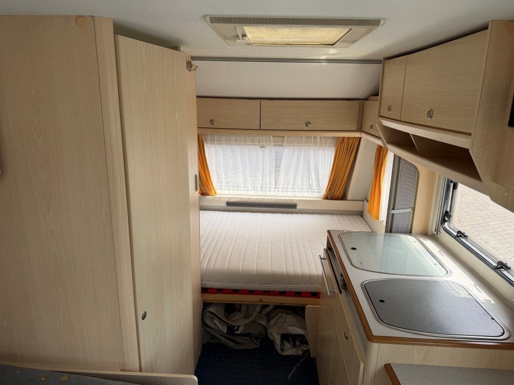 Foto 7 van KIP Starline 44 TTR ’02 (Vastbed, Treinzit)