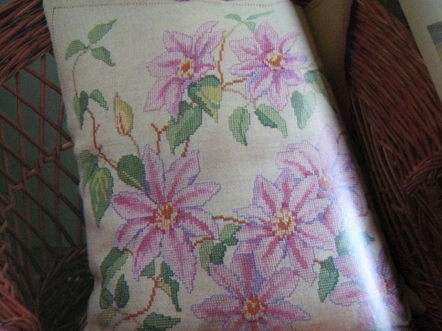 Borduurpatroon  Clematis bloem  nr 9075, Verzenden, Nieuw, Handborduren, Patroon