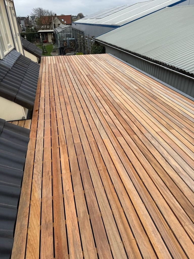 Partij 158 stuks hardhout vlonderplanken lengte 365 cm, Planken, Nieuw, Ophalen of Verzenden, Hardhout