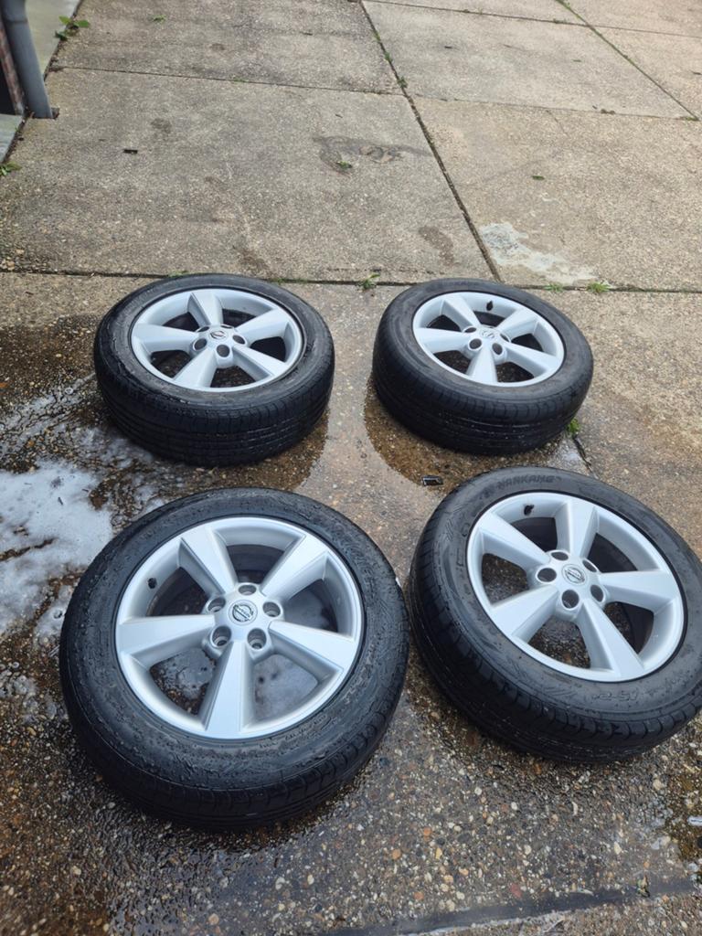 Nissan Qashqai J10 Velgen met Nankang Zomerbanden 215/60 R17, Ophalen, Banden en Velgen, 17 inch, Terreinwagen