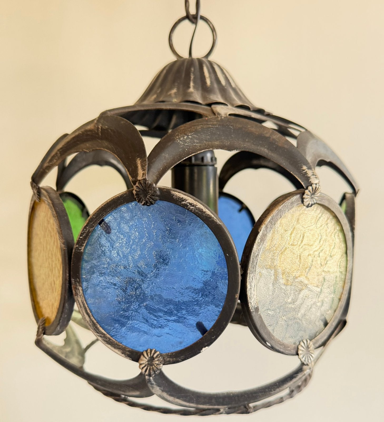Vintage brutalistische hanglamp met gekleurd glas, Ophalen, Glas, Brutalisme, E27 (groot)