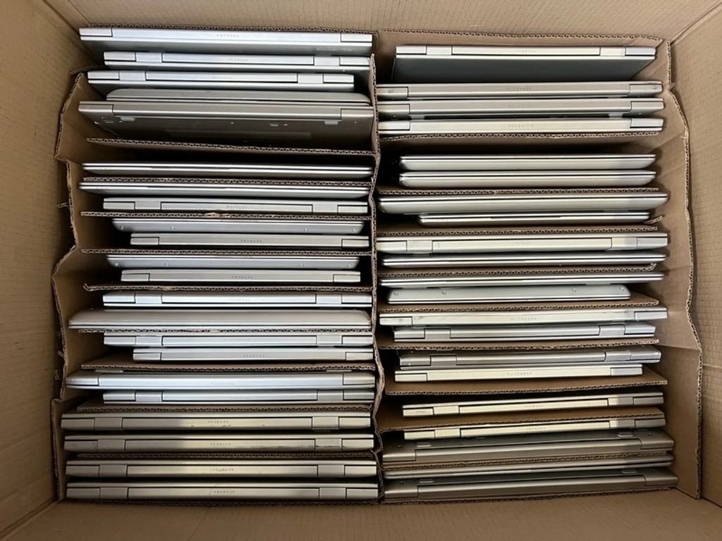 57x HP 8th gen laptop mix zonder adapters, Privacy.hpinfo@hp.com, 14 inch, Ophalen of Verzenden, HP Inc., 1501 Page Mill Road, Palo Alto, CA 94304, USA