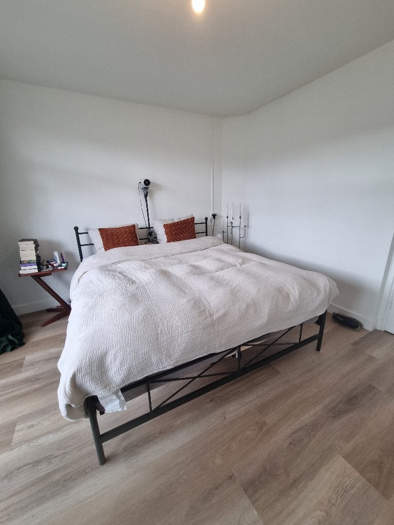Metalen bedframe 180x200, Ophalen, Zwart, Tweepersoons, Zo goed als nieuw