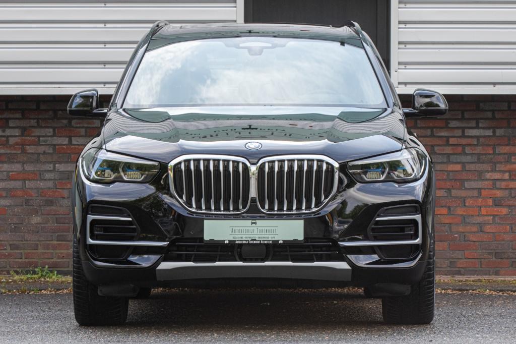 BMW X5 xDrive45e xLine (bj 2022, automaat), 12 maanden, Gebruikt, 4 cilinders, Zwart