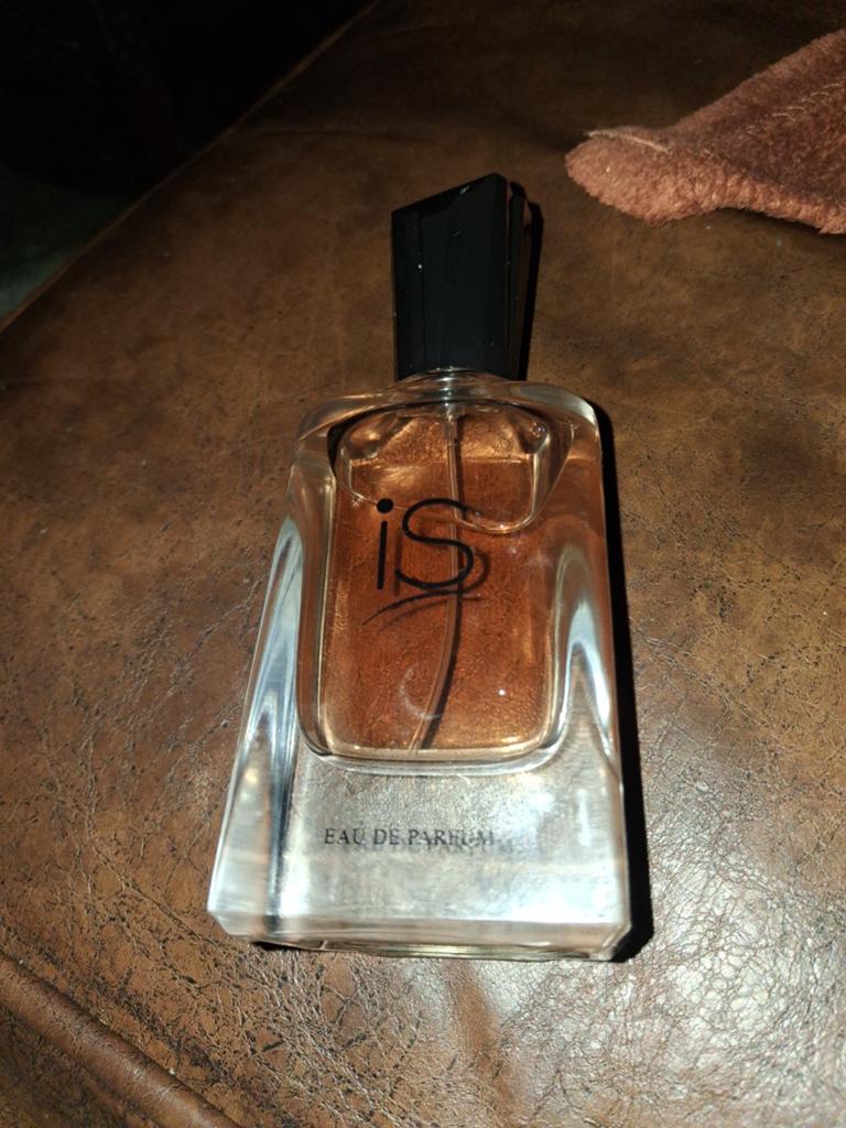 Fragrance World iS Eau de Parfum 75ml, Sieraden, Tassen en Uiterlijk, Uiterlijk | Parfum, Ophalen of Verzenden, Gebruikt