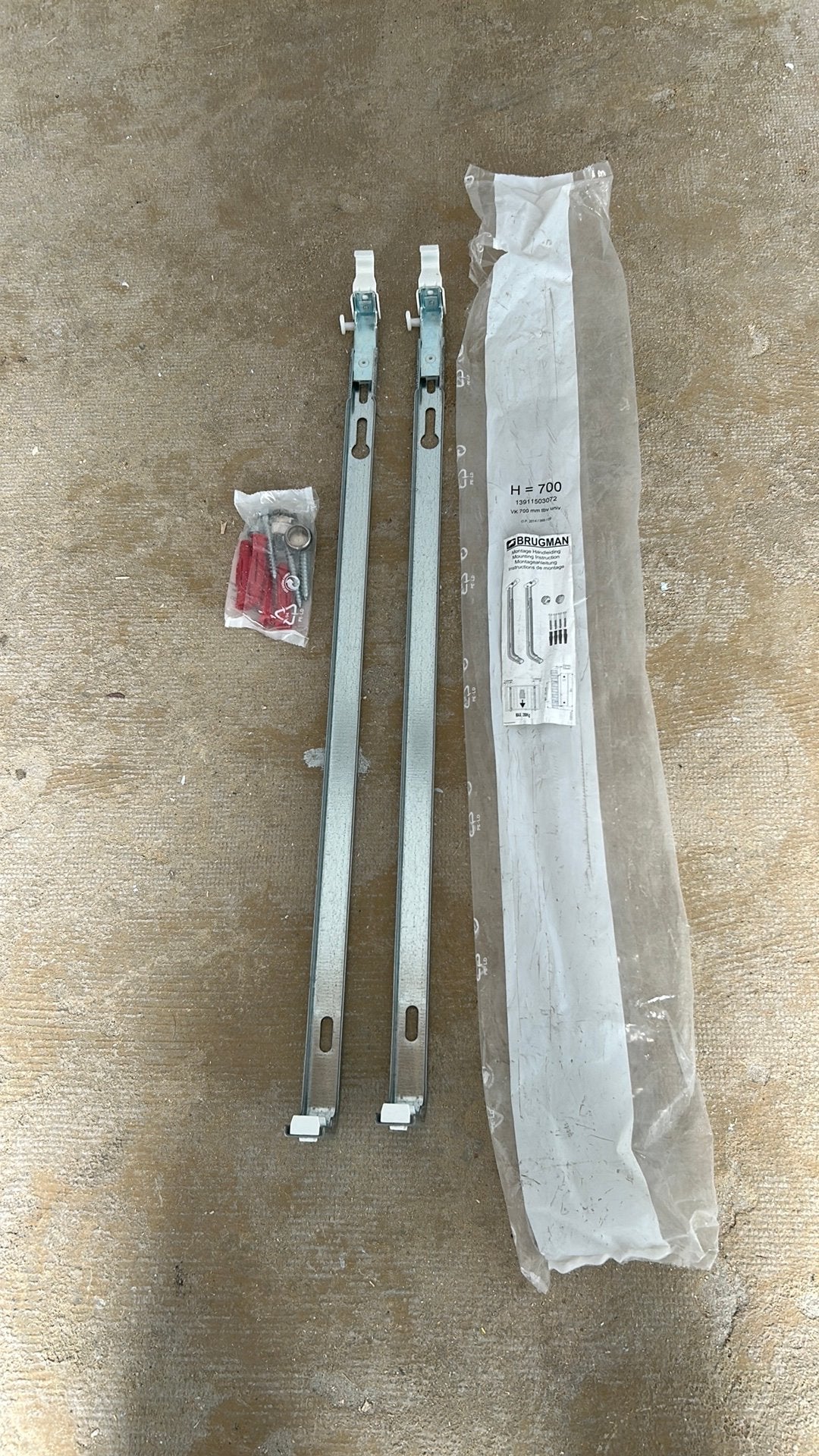 Brugman radiatorsteunen 700mm compleet, Ophalen of Verzenden, Nieuw, Radiator, 30 tot 80 cm
