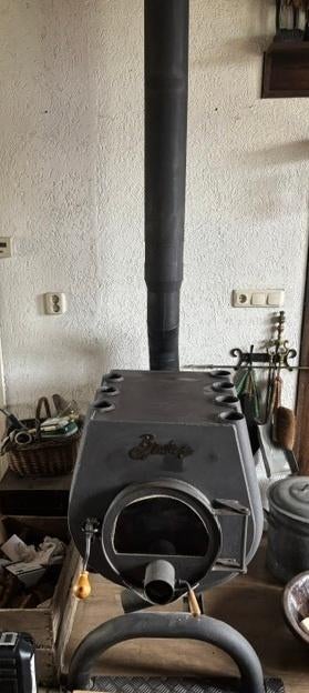 Brutus kachel gereserveerd, Huis en Inrichting, Kachels, Ophalen, Gebruikt, Houtkachel, Vrijstaand