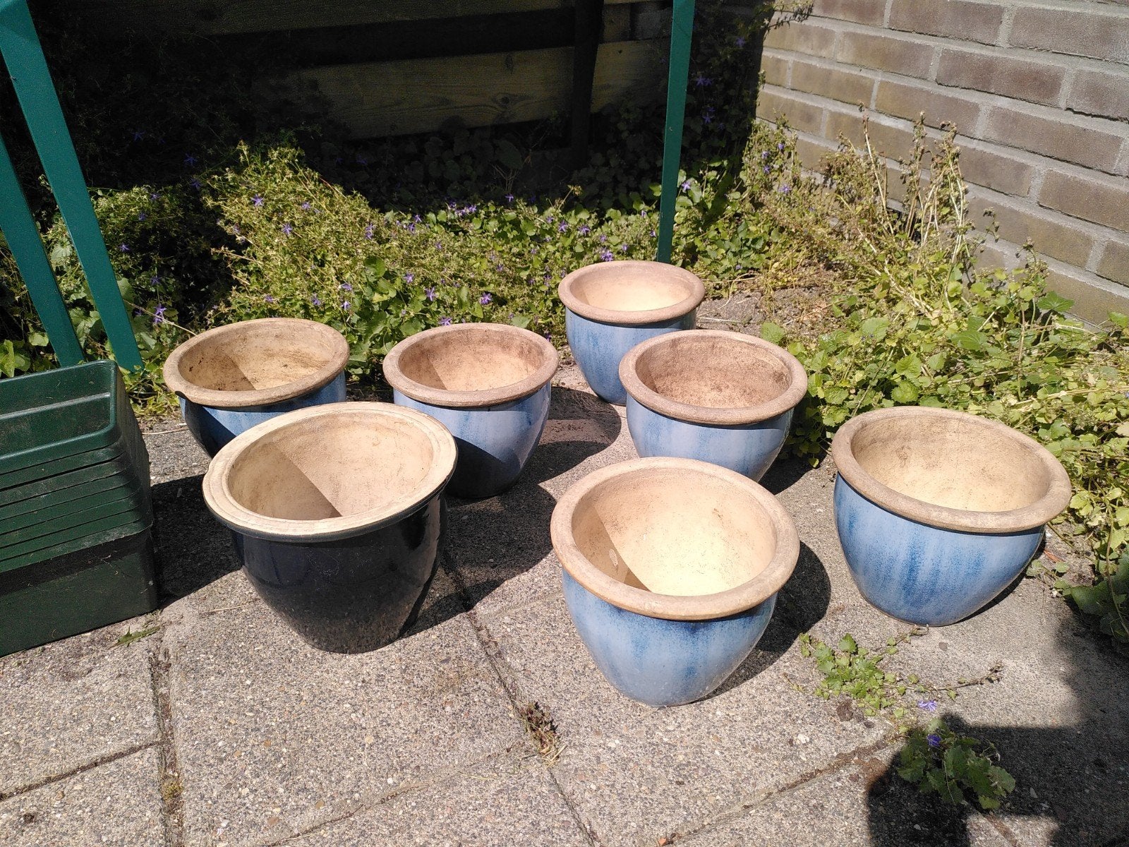Zes lichtblauwe bloempotten/plantenpotten voor buiten, Ophalen, Gebruikt, Rond, Aardewerk