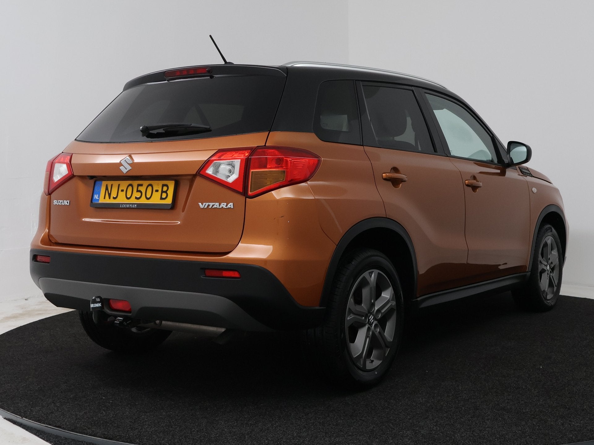 Suzuki Vitara 1.6 Exclusive (bj 2017), Auto's, Voorwielaandrijving, Stof, 400 kg, Origineel Nederlands