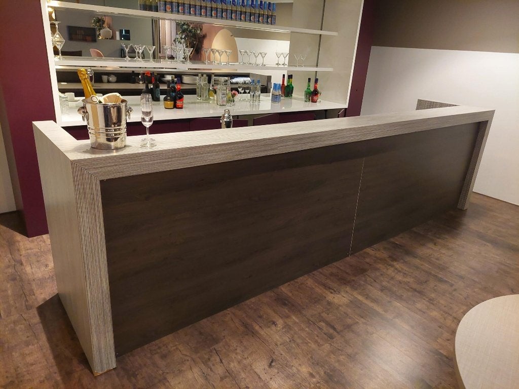 Luxe horecabar met spiegelachterwand (SHOWROOMMODEL), Zakelijke goederen, Ophalen, Nieuw zonder verpakking, Barinrichting