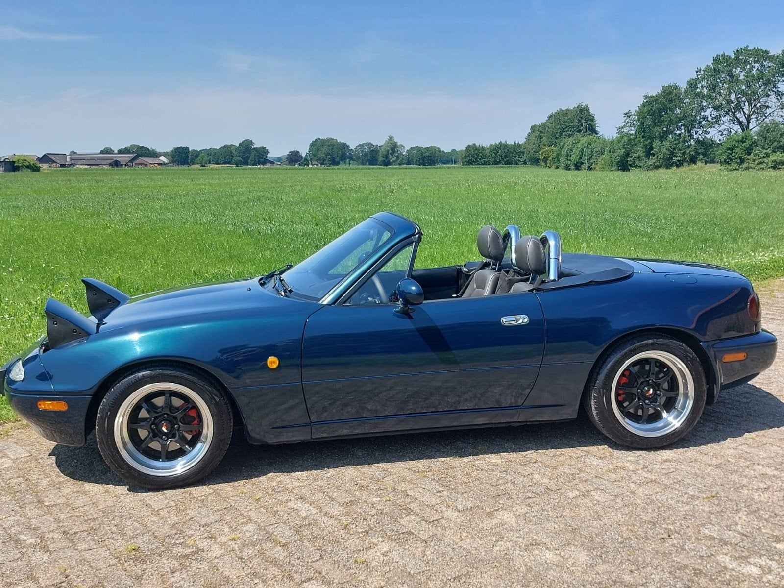 Mazda MX-5 NA 1.6i 16v dohc 1998 Montego Blue Mica