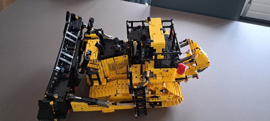 lego 42131 Bulldozer Cat D11, Ophalen, Lego, Zo goed als nieuw, Complete set