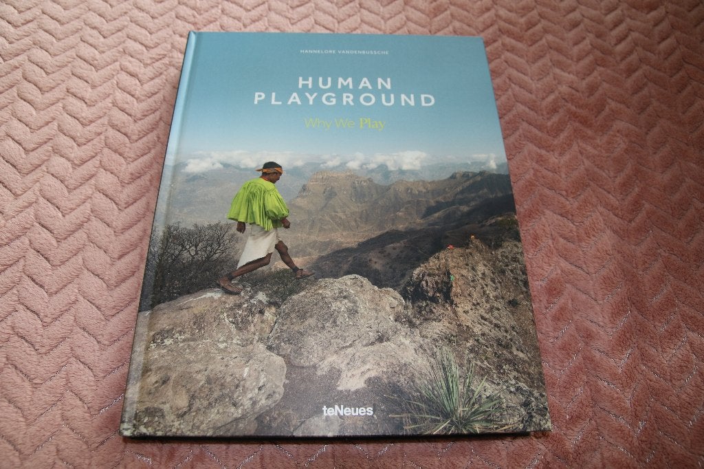 Human playground. Hannelore vandenbussche, Ophalen of Verzenden, Gelezen