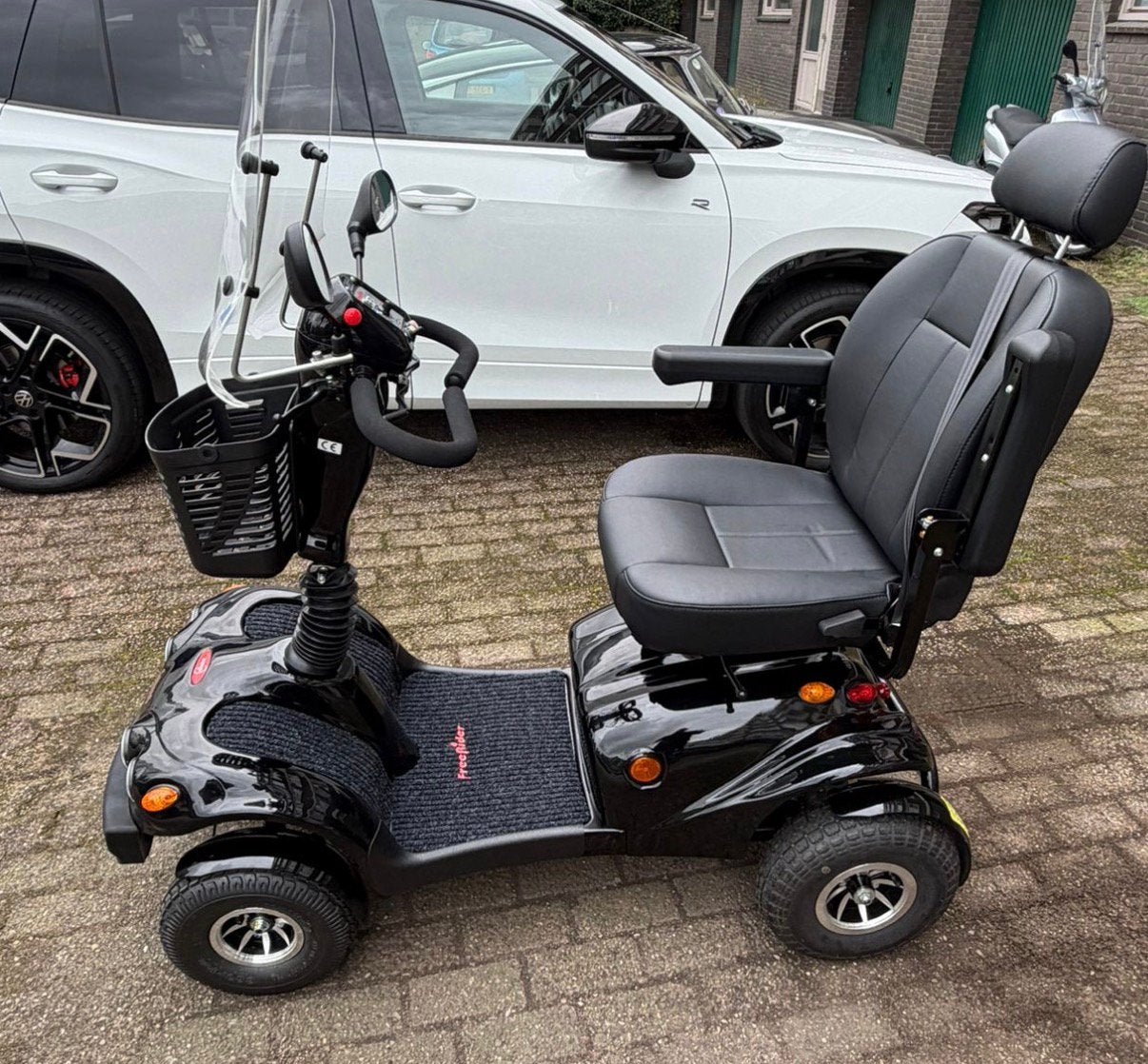 Te koop door omstandigheden: Nwe Mango Lion 4 met garantie, Ophalen, Nieuw, 16 km/u of meer, Mango