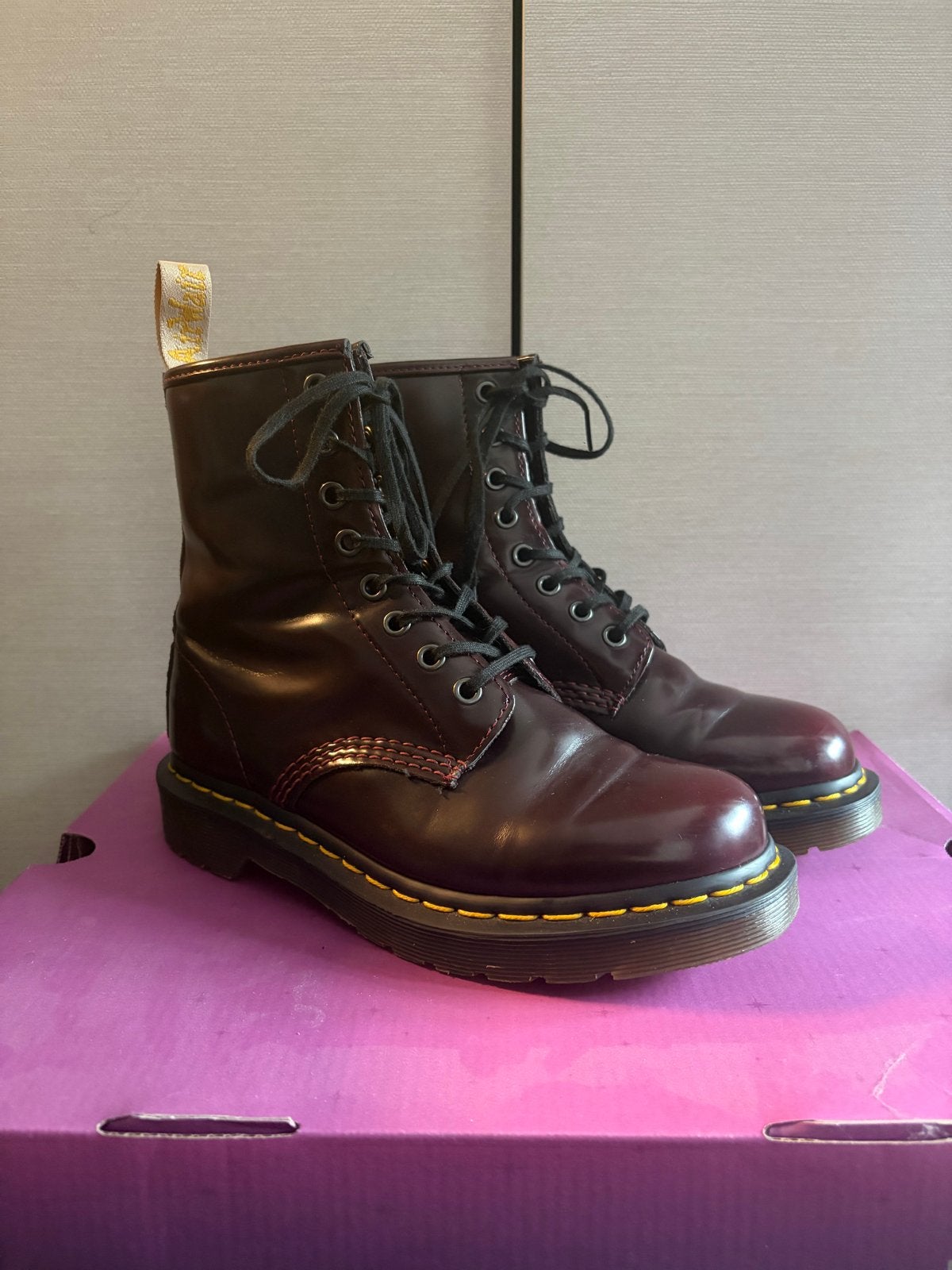 Dr. Martens Vegan 1460 Cherry Red Laarzen Maat 37, Ophalen of Verzenden, Gedragen, Rood, Lage of Enkellaarzen