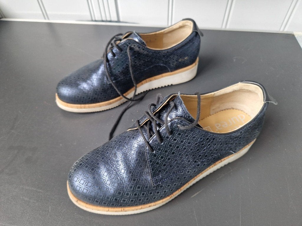 Durea donkerblauwe veterschoenen – maat 5 K, Kleding | Dames, Schoenen, Durea, Schoenen met lage hakken, Blauw, Ophalen of Verzenden