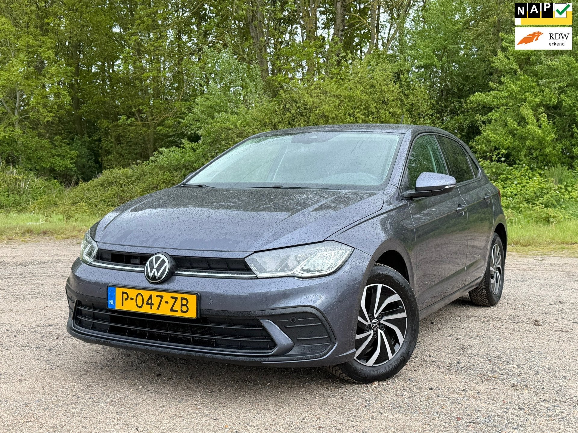 Volkswagen Polo 1.0 TSI Life Business | ACC + CARPLAY + NAVI, Voorwielaandrijving, Stof, Gebruikt, 1072 kg