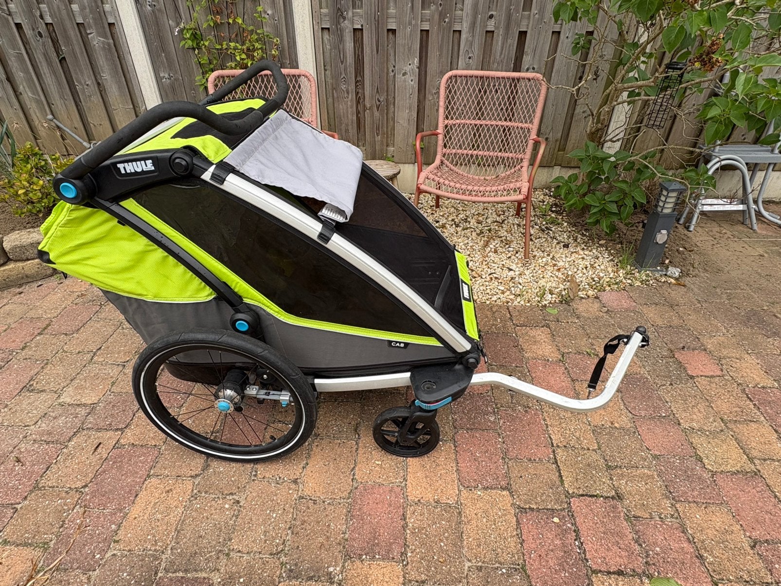 Thule Chariot Cab 2 kinderkar, Fietsen en Brommers, Fietsaccessoires | Aanhangers en Karren, Ophalen, Gebruikt, Opvouwbaar, 20 tot 40 kg