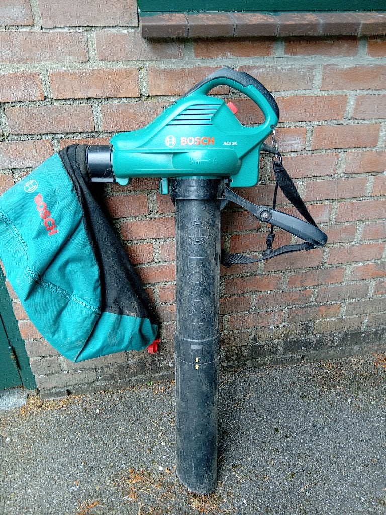 Bosch bladzuiger/blazer 220 volt, Ophalen, Gebruikt, Met opvangzak, Handgedragen