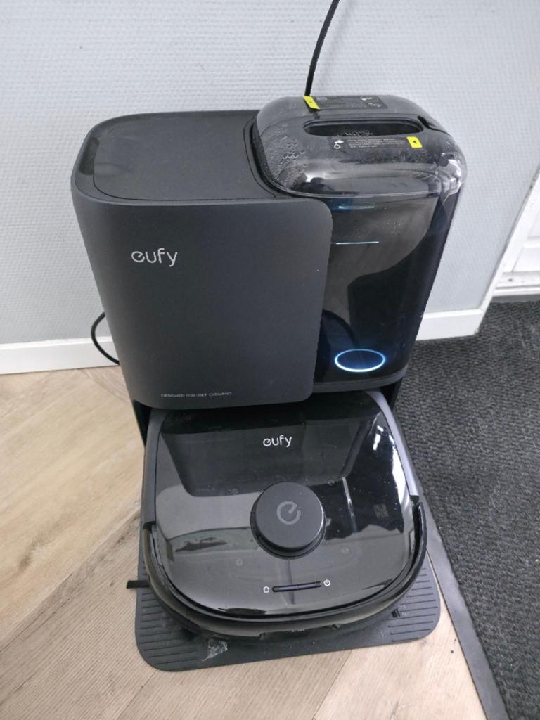 Eufy Robotstofzuiger met zelfreinigend station, Ophalen, Overige merken, Zo goed als nieuw, Robotstofzuiger