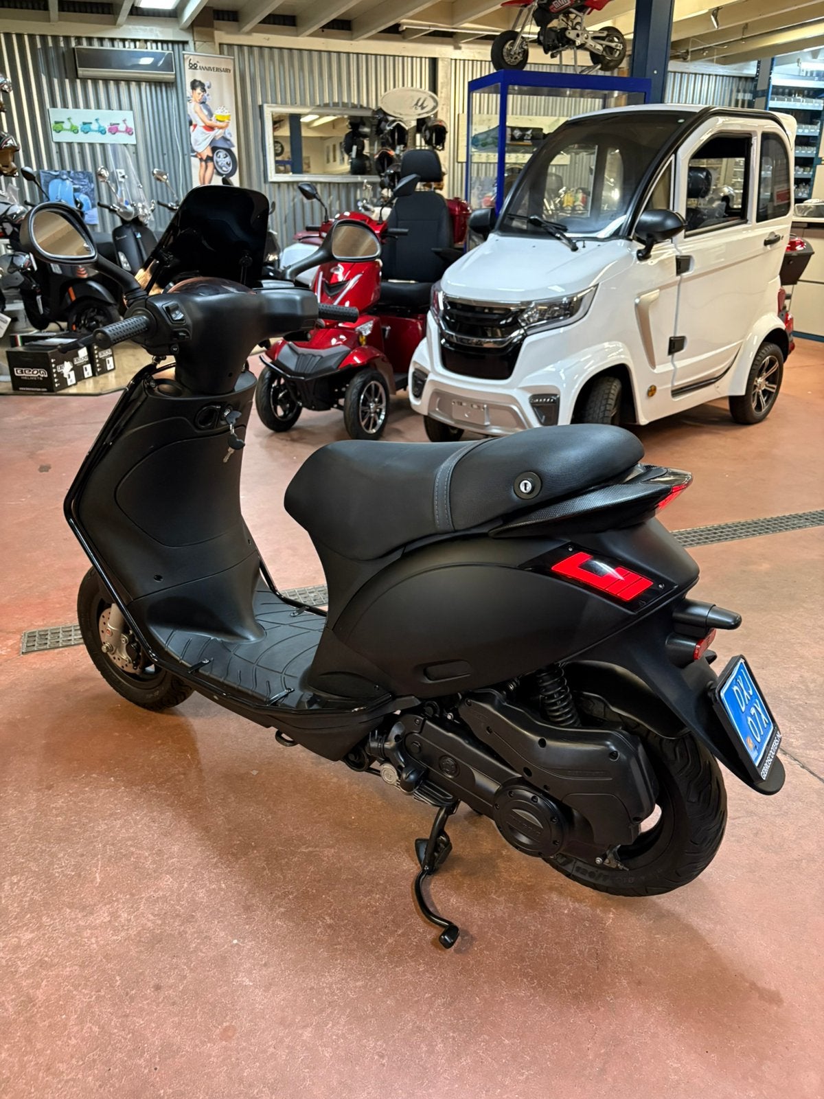 Gebro scooters: Piaggio zip SP line 25KM mat zwart BJ2020, Zip, Nieuw, Ophalen of Verzenden, Benzine