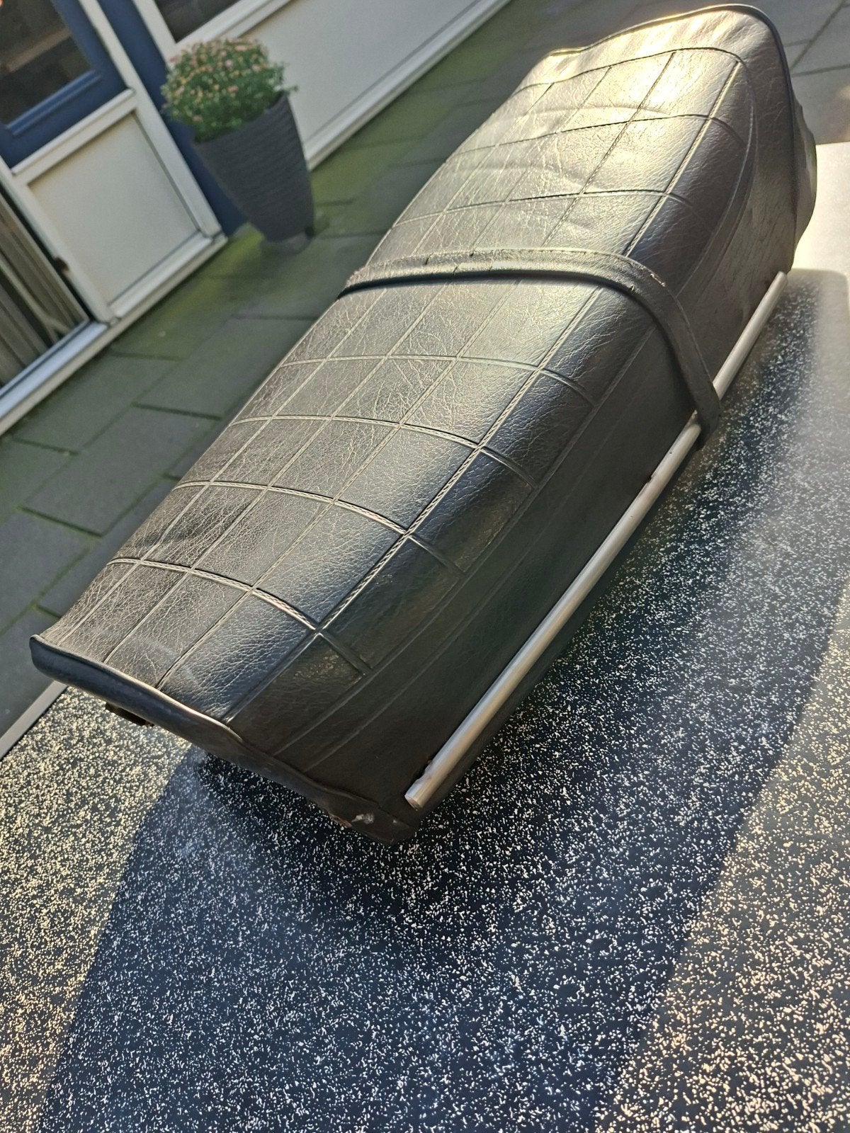 buddyseat zundapp met 2 kleine plekjes verder heel netjes, Fietsen en Brommers, Ophalen of Verzenden, Gebruikt