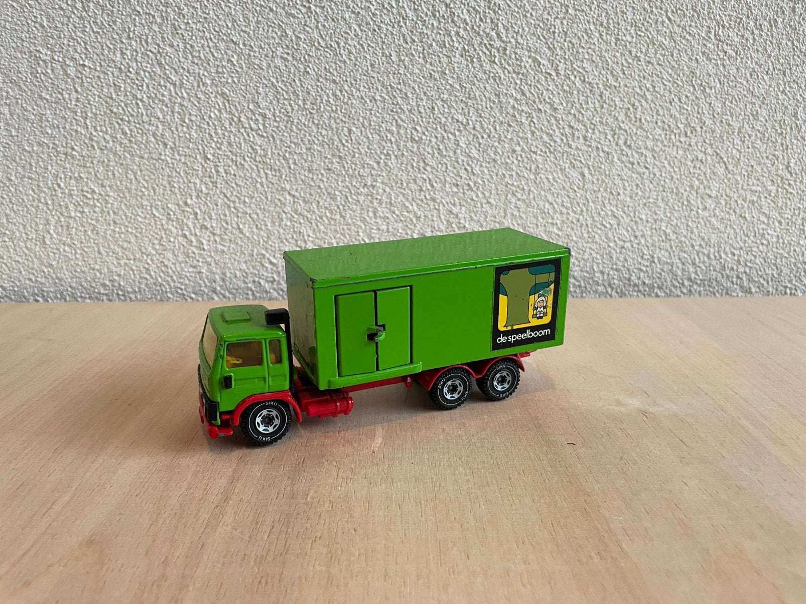 Siku Volvo F12 G6 vrachtwagen (De Speelboom), Ophalen of Verzenden, Zo goed als nieuw, Bus of Vrachtwagen, SIKU