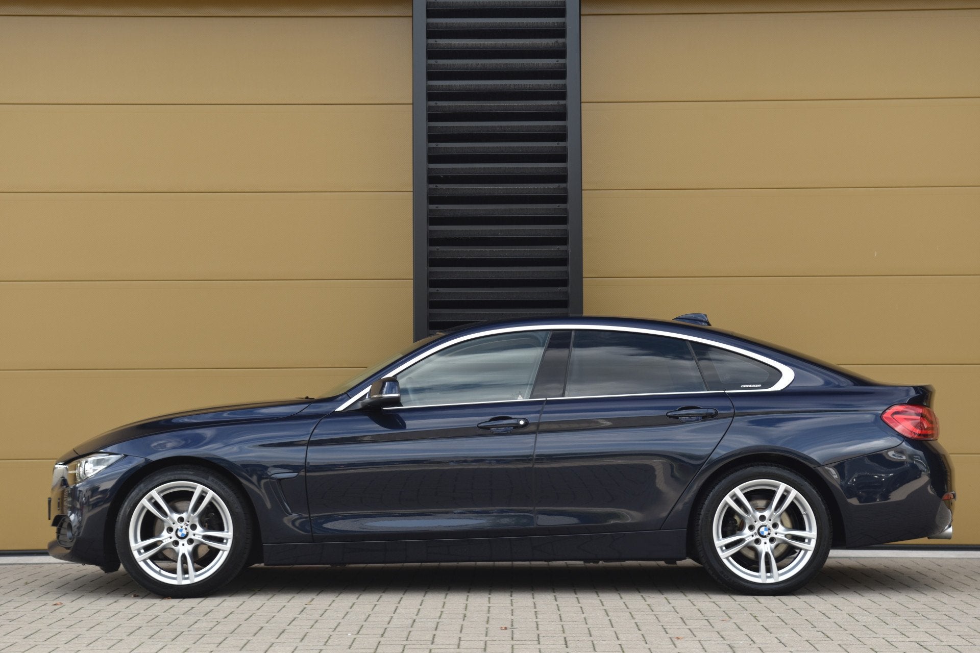 BMW 4 Serie Gran Coupé 420i High Executive * Sportstoelen *, Automaat, Achterwielaandrijving, Gebruikt, 4 cilinders