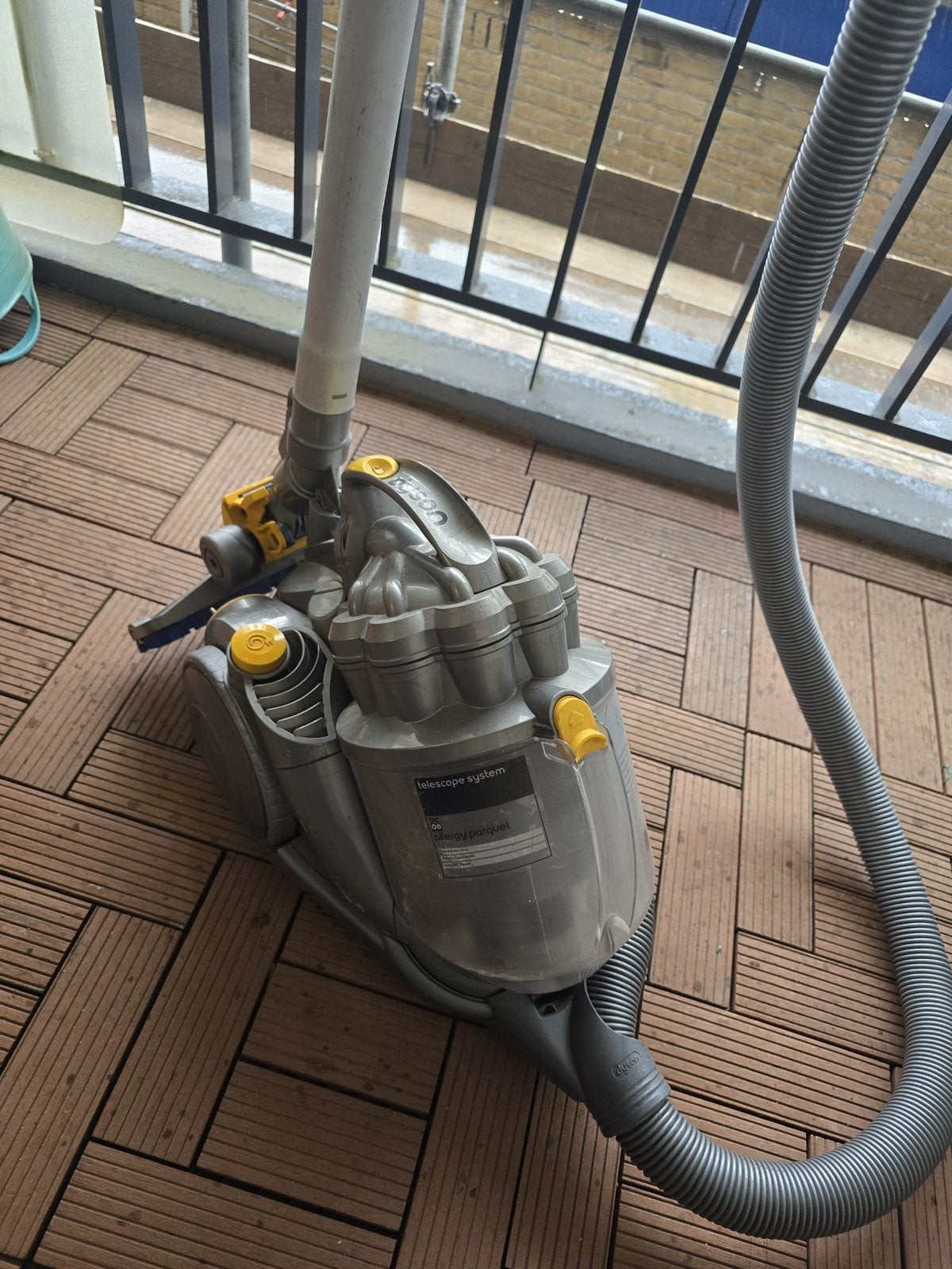Dyson DC08, Ophalen, Zo goed als nieuw, 1200 tot 1600 watt