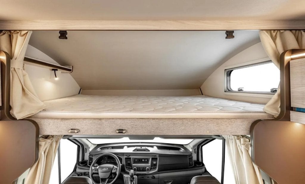 Foto 4 van Ruime camper uit 2025