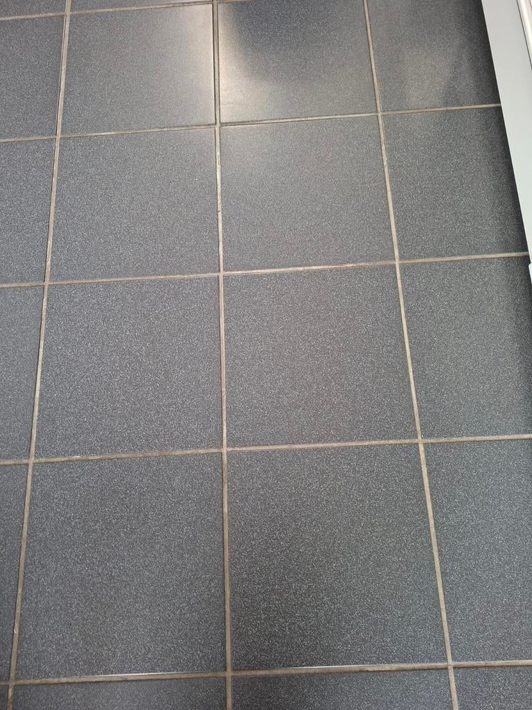 grijs vloertegels, 30x30 cm nieuwe, Doe-het-zelf en Verbouw, Tegels, Ophalen, Gebruikt, Keramiek, 5 tot 10 m²